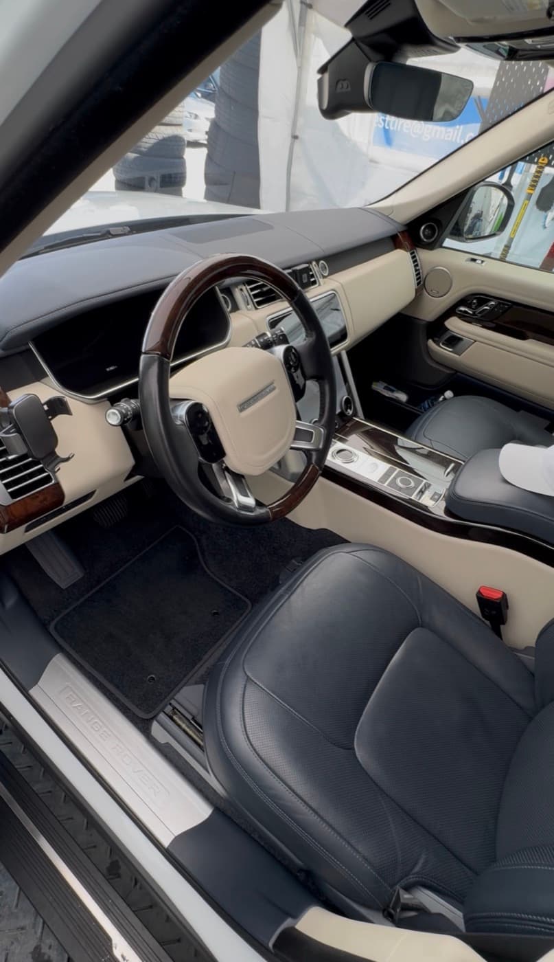 Range Rover interior after deep clean